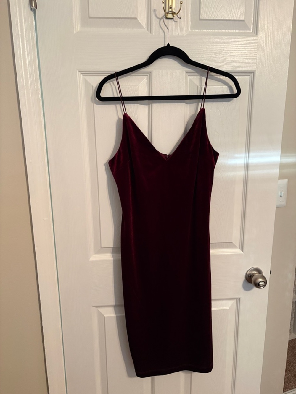 Velvet Spaghetti-Strap Midi Dress in Burgundy